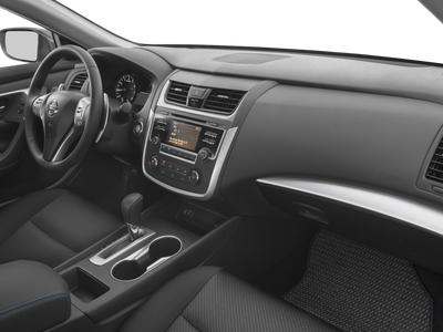 2016 Nissan Altima 2.5 SR