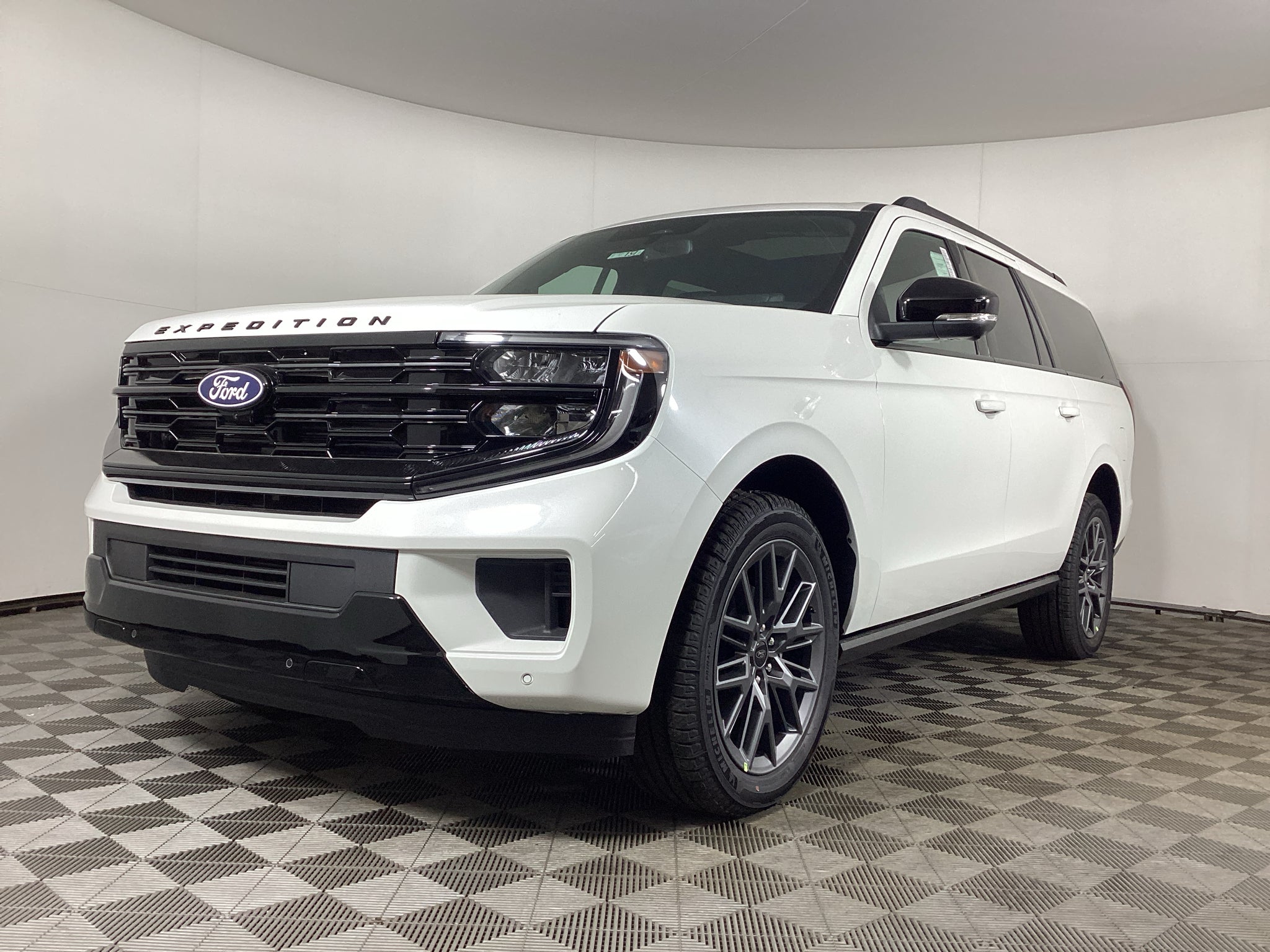 2027 Ford Expedition Max MAX Platinum