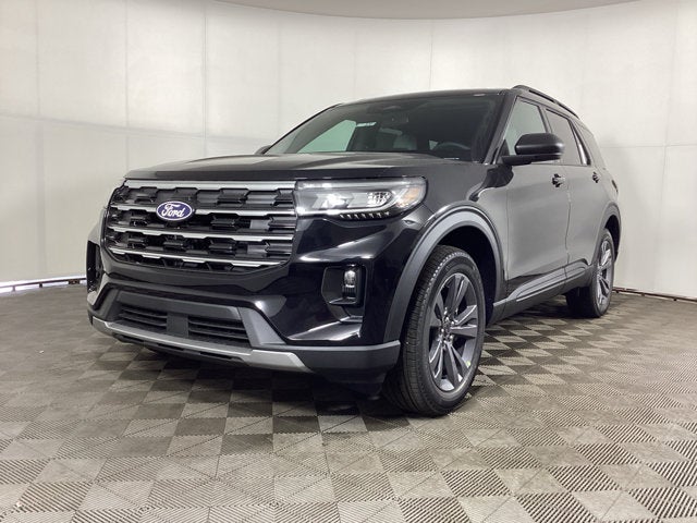 2027 Ford Explorer 4DR 4WD ACTIVE