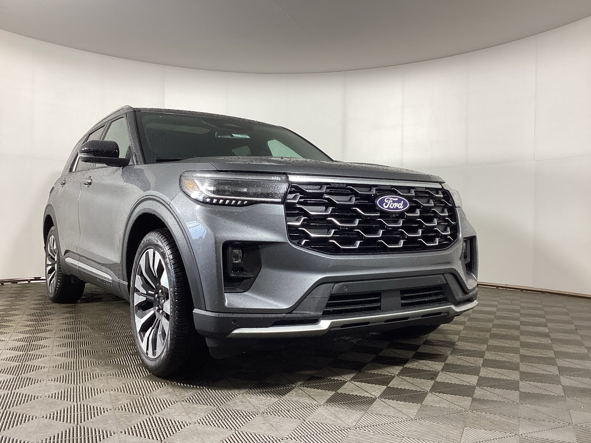 2027 Ford Explorer Platinum™