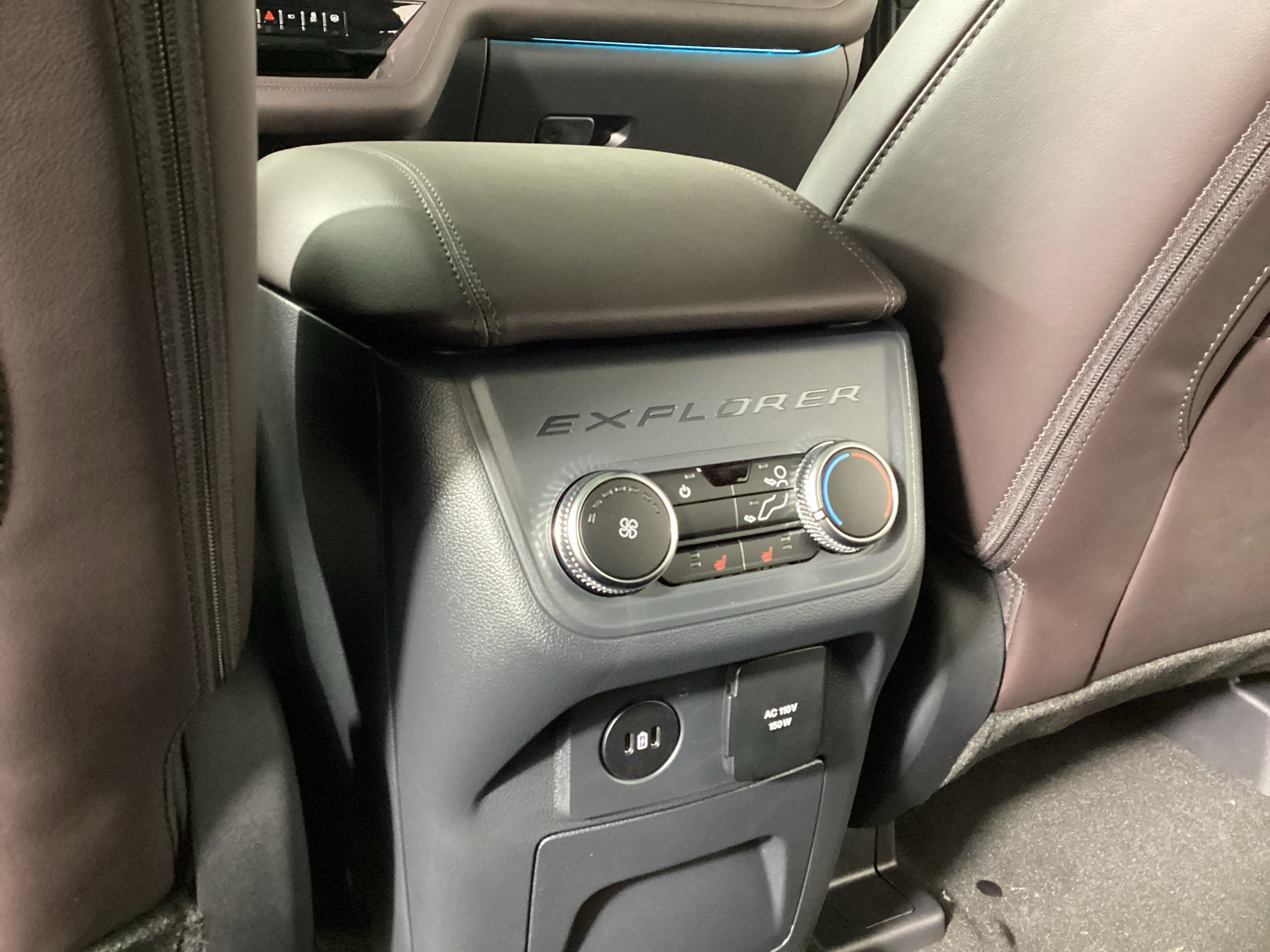 2027 Ford Explorer Platinum™