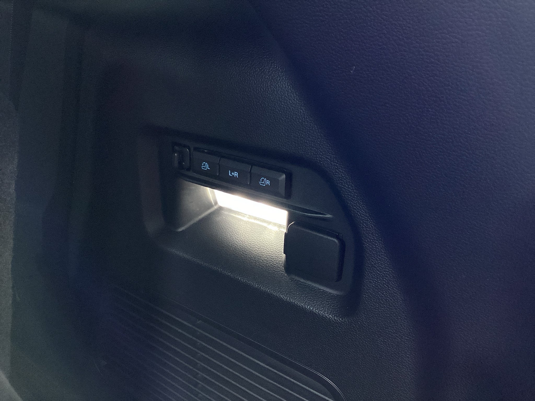 2027 Ford Explorer Platinum™