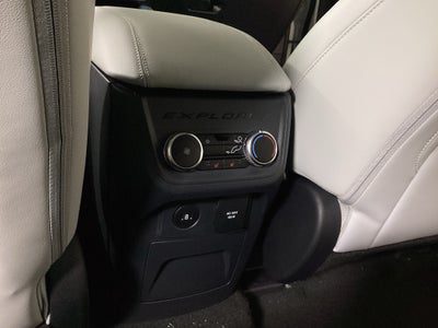 2027 Ford Explorer Platinum™
