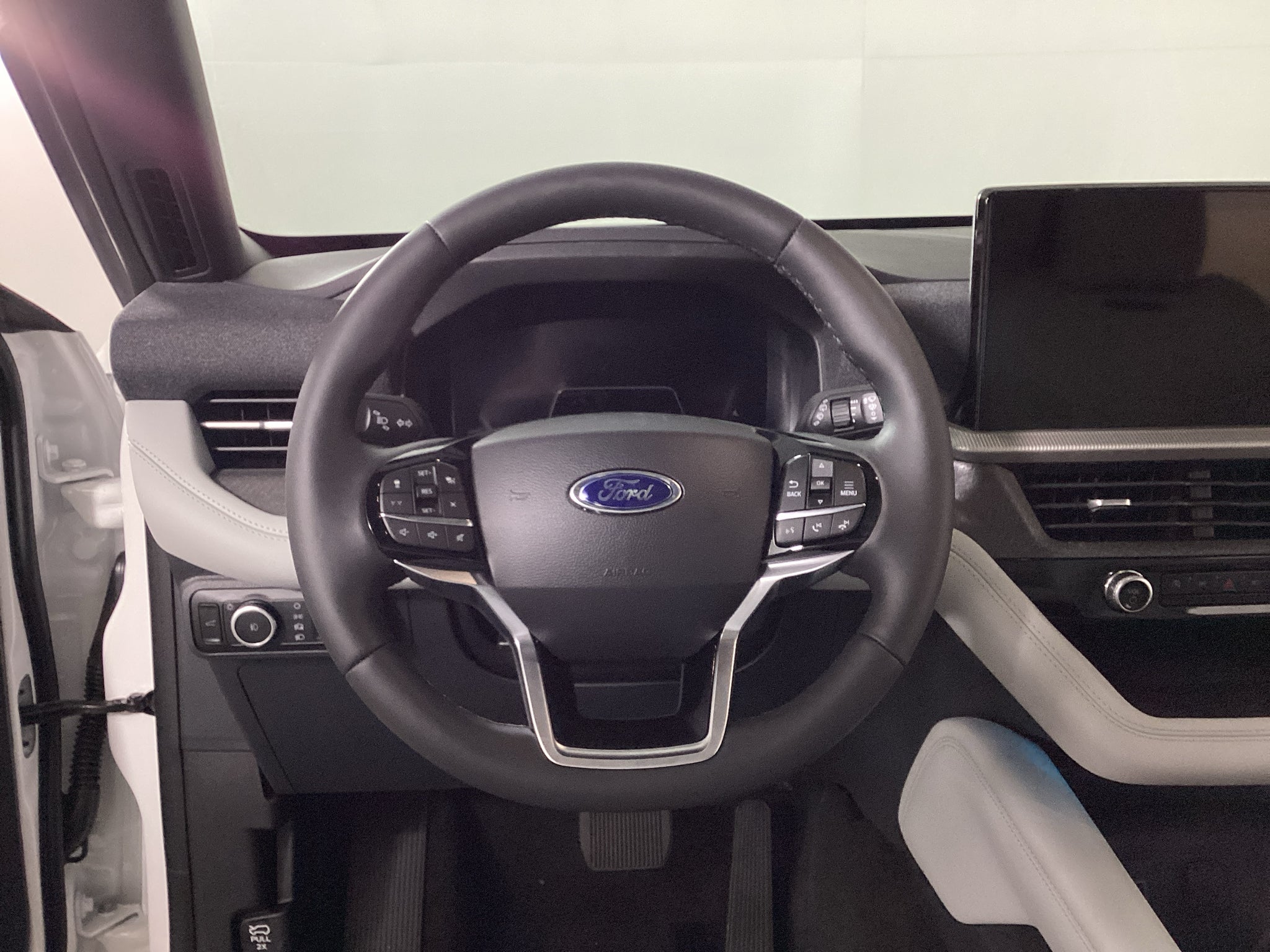 2027 Ford Explorer Platinum™