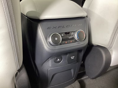 2027 Ford Explorer Platinum™