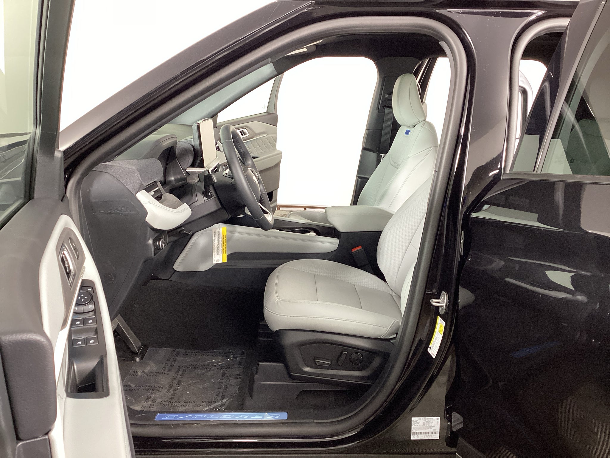 2027 Ford Explorer Platinum™