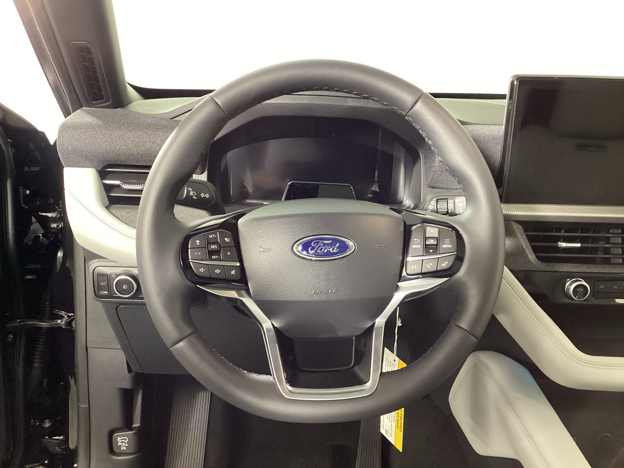 2027 Ford Explorer Platinum™