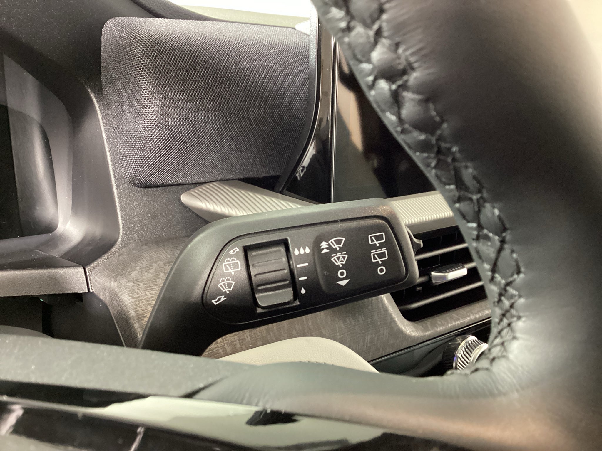2027 Ford Explorer Platinum™