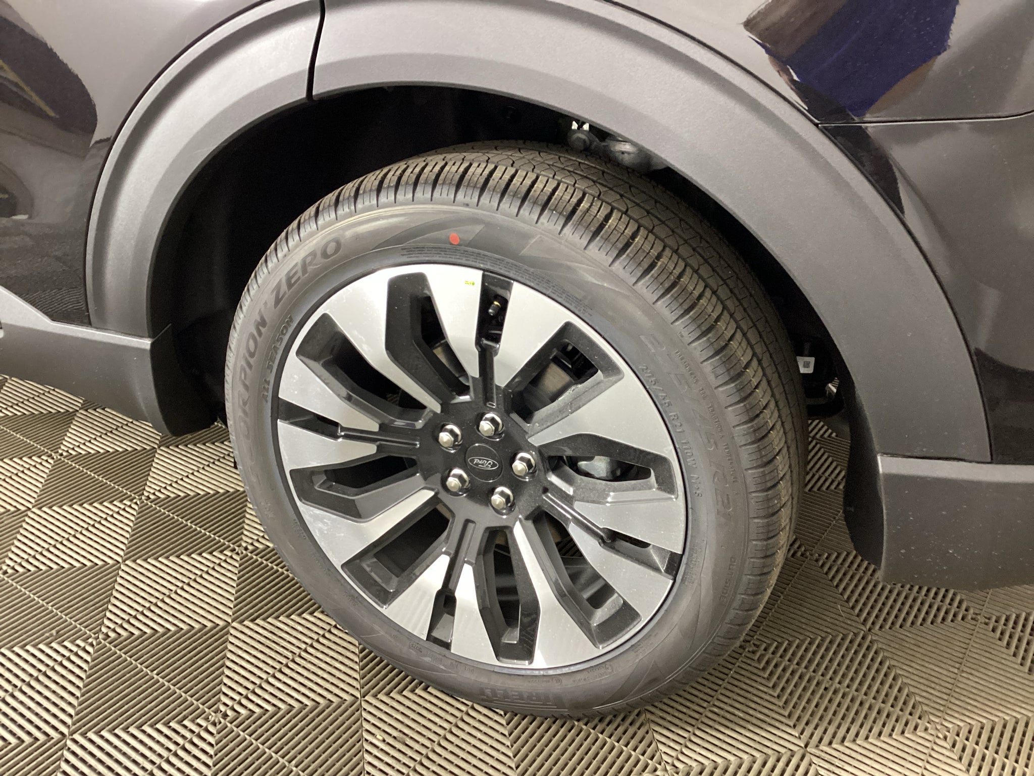 2027 Ford Explorer Platinum™