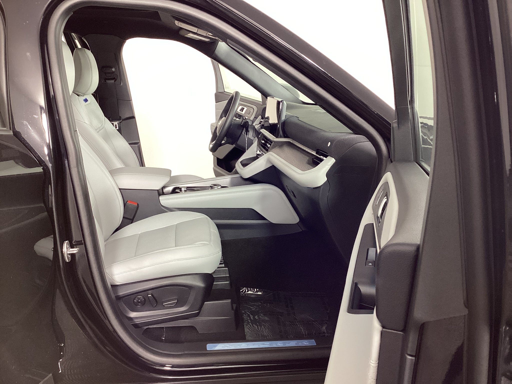 2027 Ford Explorer Platinum™