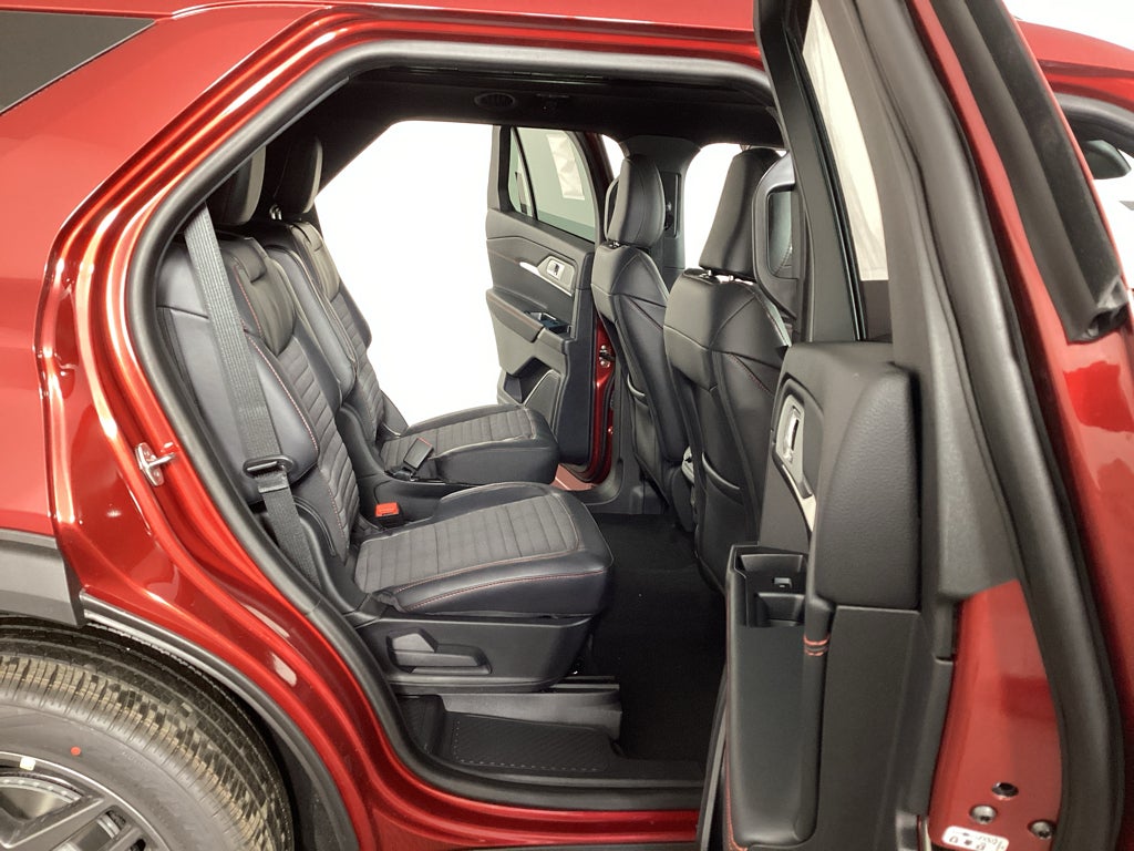 2027 Ford Explorer 4DR 4WD ST-LINE