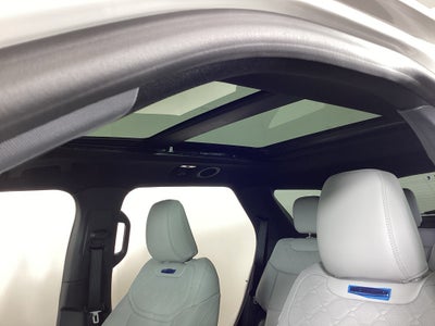 2027 Ford Explorer 4DR 4WD PLTNM