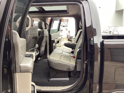2027 Ford Super Duty F-350 SRW F-350® Platinum®