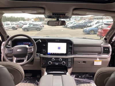 2027 Ford Super Duty F-350 SRW F-350® Platinum®