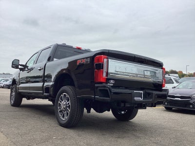 2027 Ford Super Duty F-350 SRW F-350® Platinum®