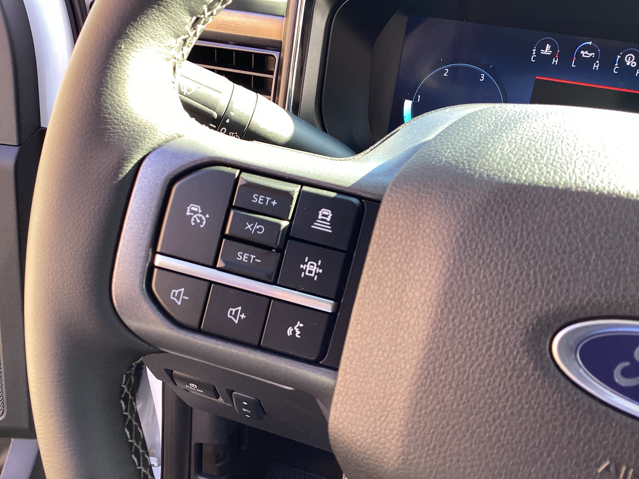 2026 Ford Super Duty F-350 SRW F-350® Lariat®