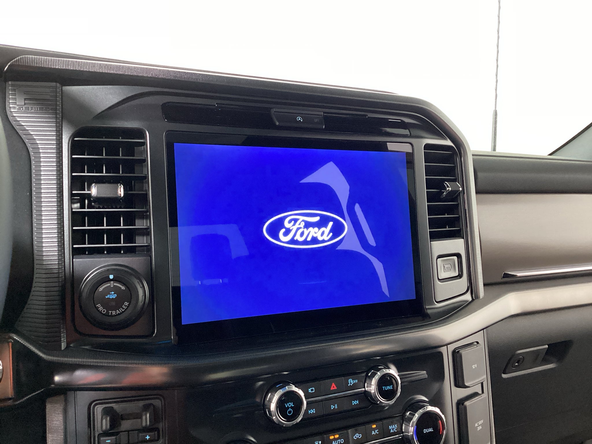 2026 Ford F-150 Platinum®