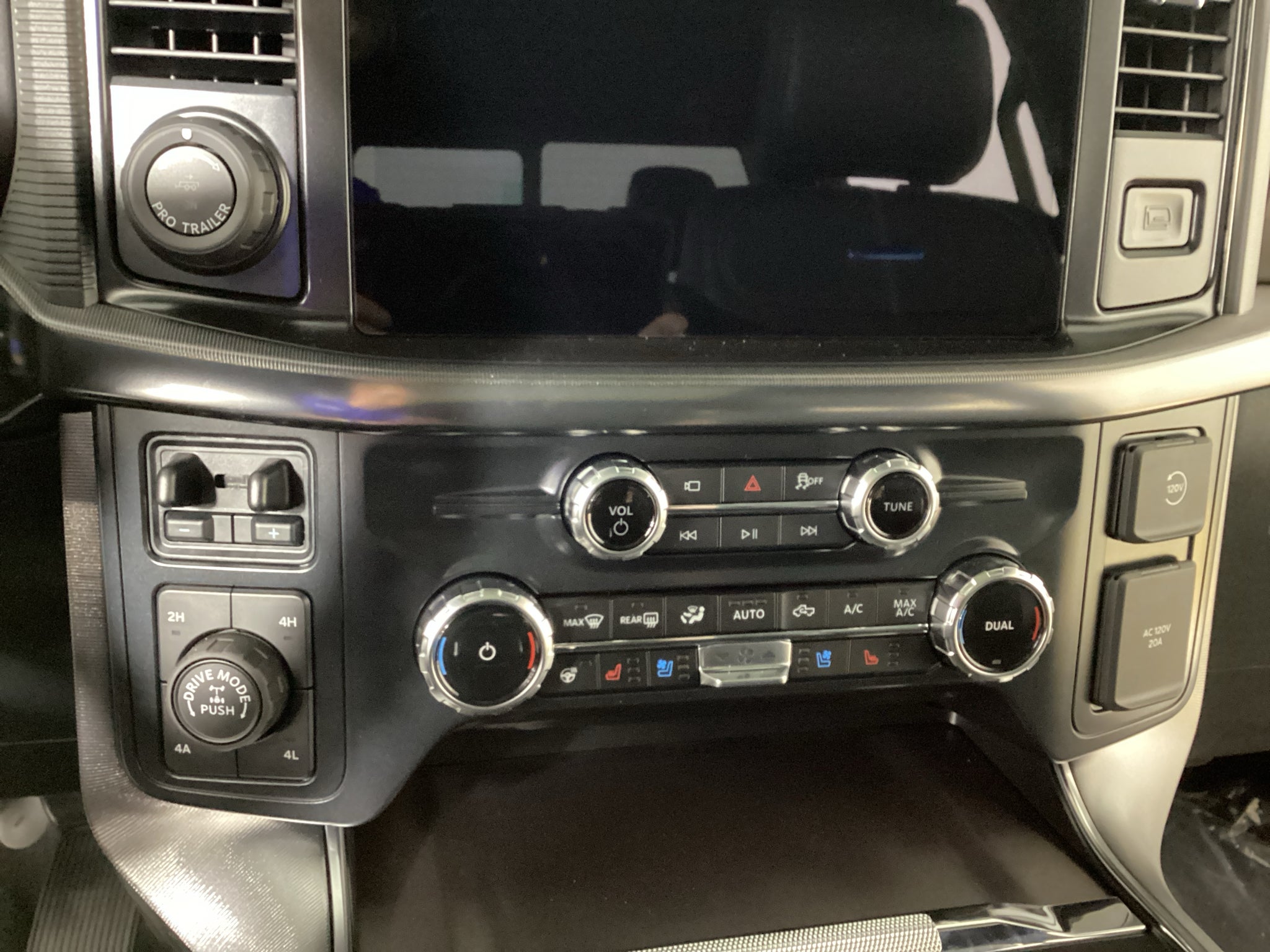 2026 Ford F-150 Platinum®