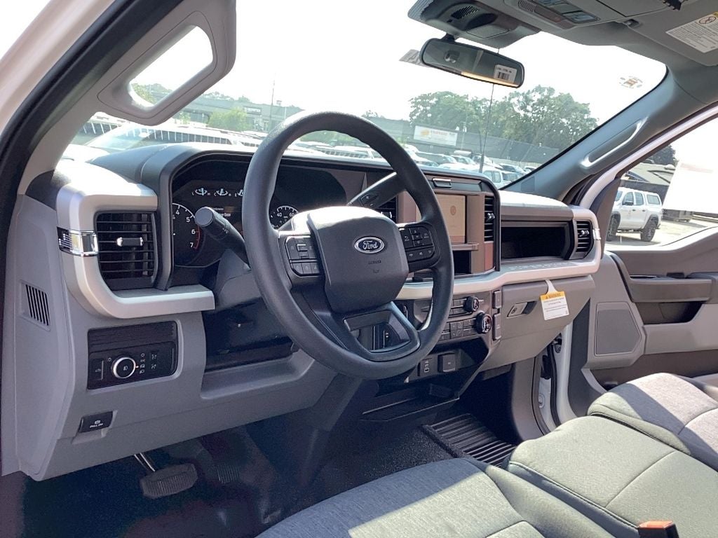 2026 Ford Super Duty F-350 SRW F-350® XL