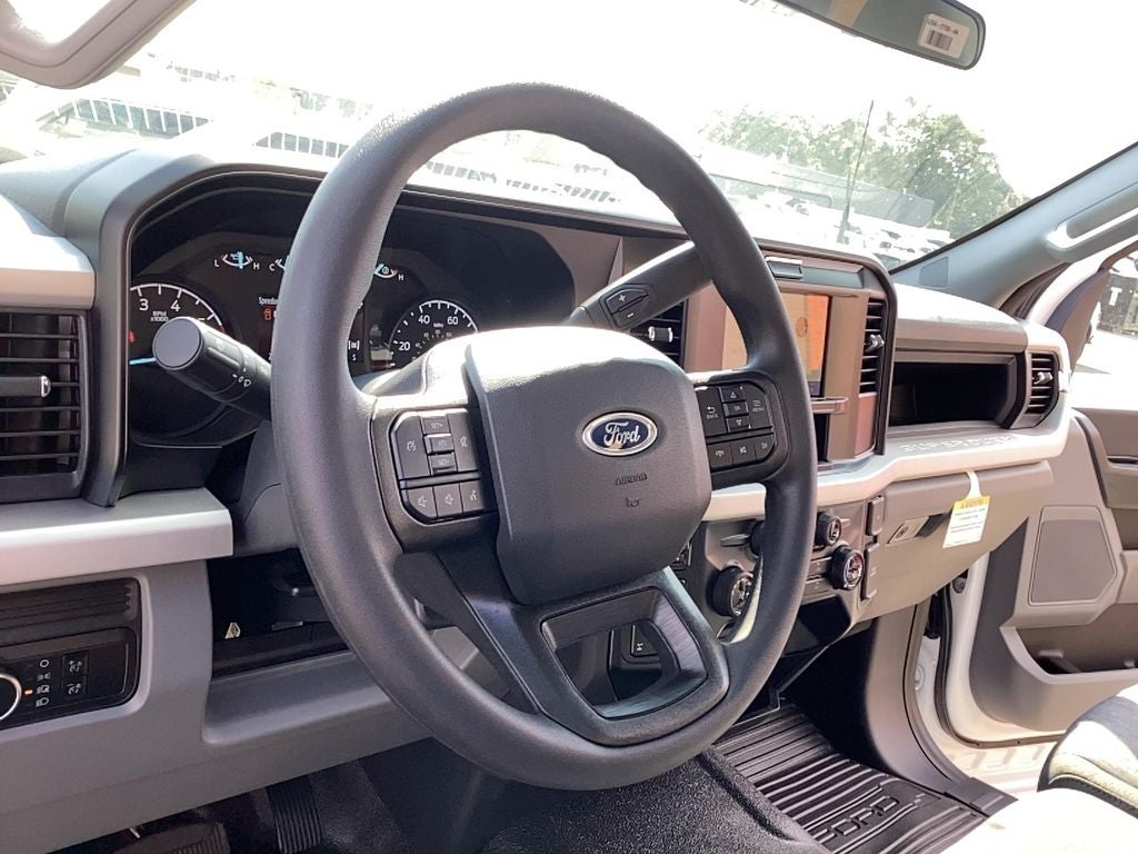 2026 Ford Super Duty F-350 SRW F-350® XL