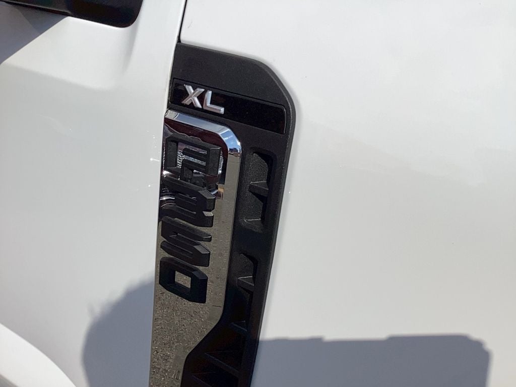 2026 Ford Super Duty F-350 SRW F-350® XL