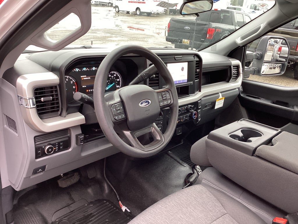 2026 Ford Super Duty F-350 SRW F-350® XL