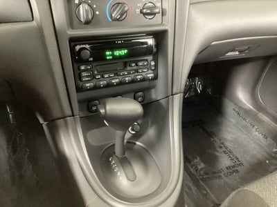 2001 Ford Mustang GT Deluxe