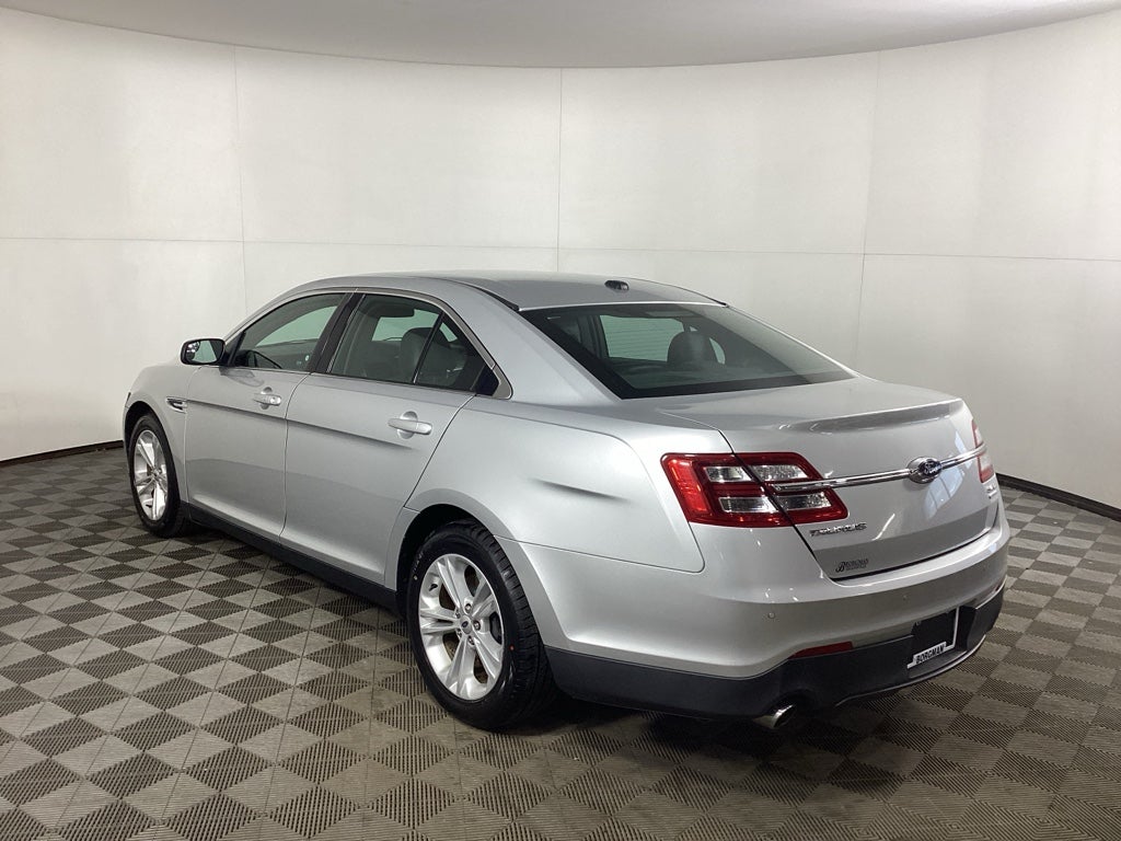 2015 Ford Taurus SEL