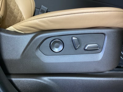 2023 Cadillac Escalade 4WD Premium Luxury