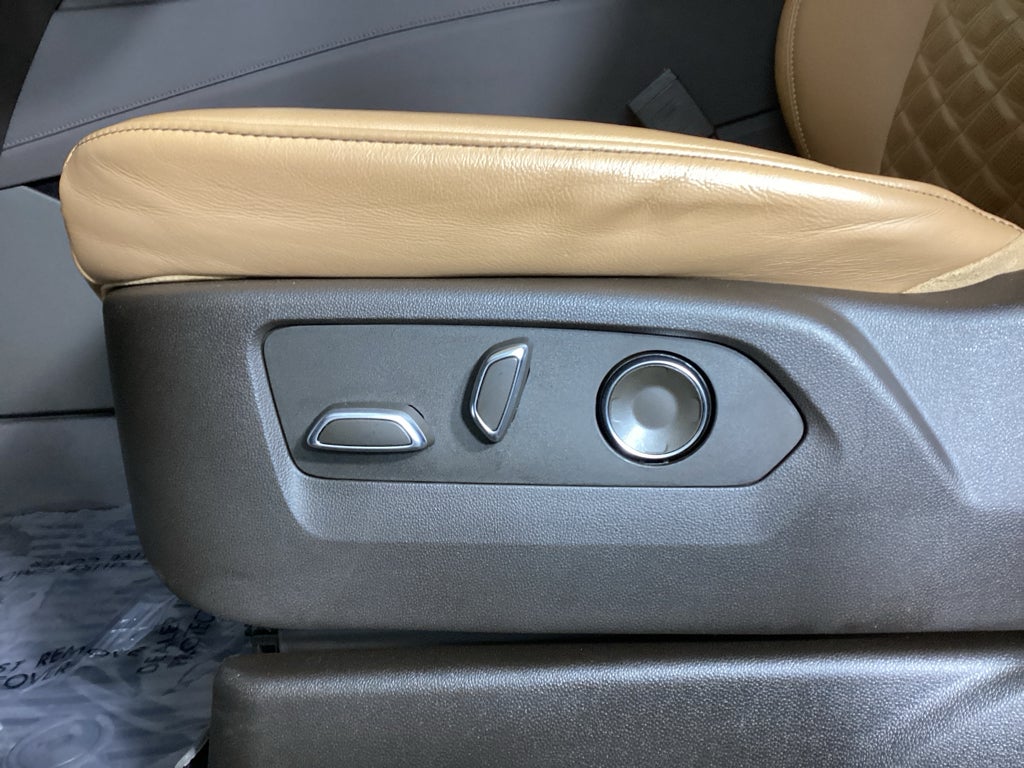 2023 Cadillac Escalade 4WD Premium Luxury