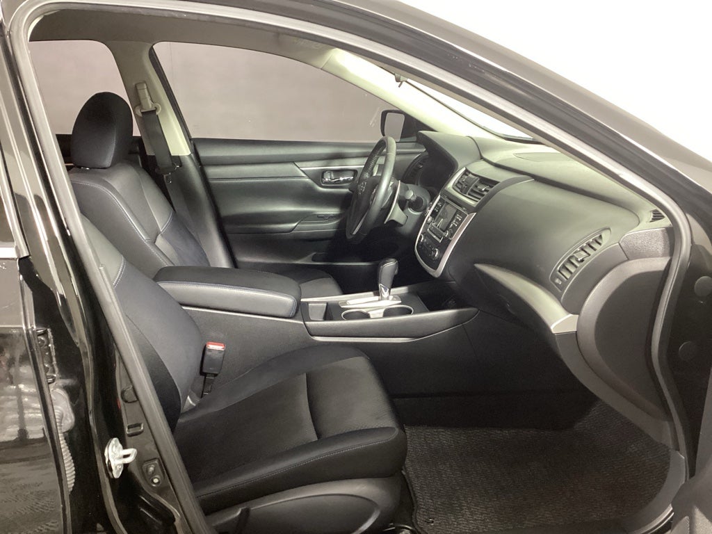 2016 Nissan Altima 2.5 SR