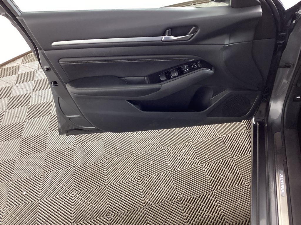 2022 Nissan Altima 2.5 SL