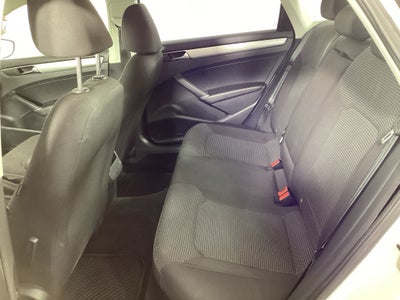 2016 Volkswagen Passat 1.8T S
