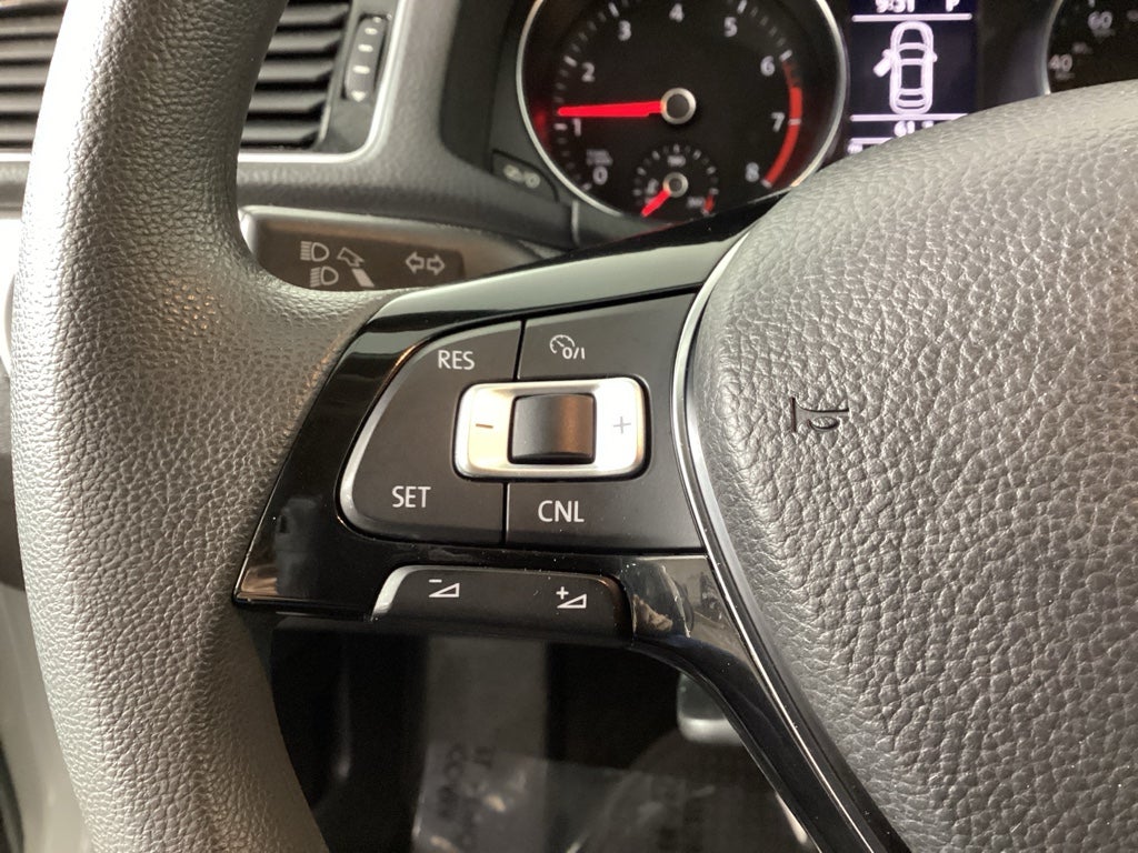 2016 Volkswagen Passat 1.8T S