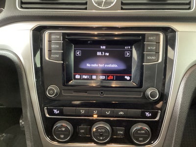 2016 Volkswagen Passat 1.8T S