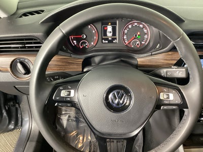 2022 Volkswagen Passat 2.0T Limited Edition