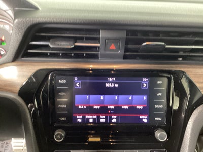 2022 Volkswagen Passat 2.0T Limited Edition