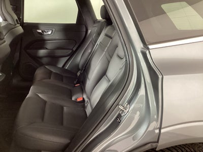 2021 Volvo XC60 Momentum