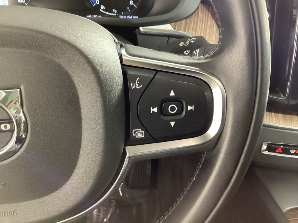 2021 Volvo XC60 Momentum