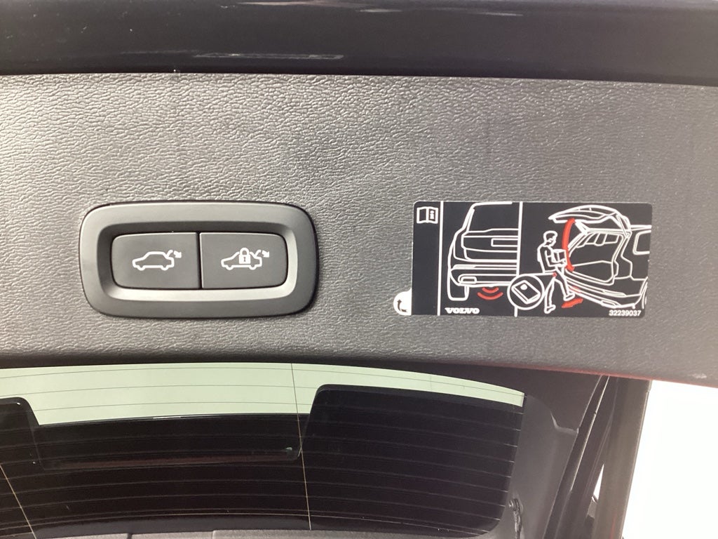 2021 Volvo XC40 T5 T5 Momentum