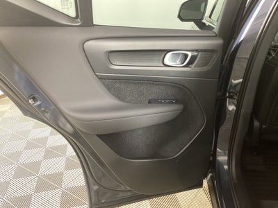 2021 Volvo XC40 T5 T5 Momentum