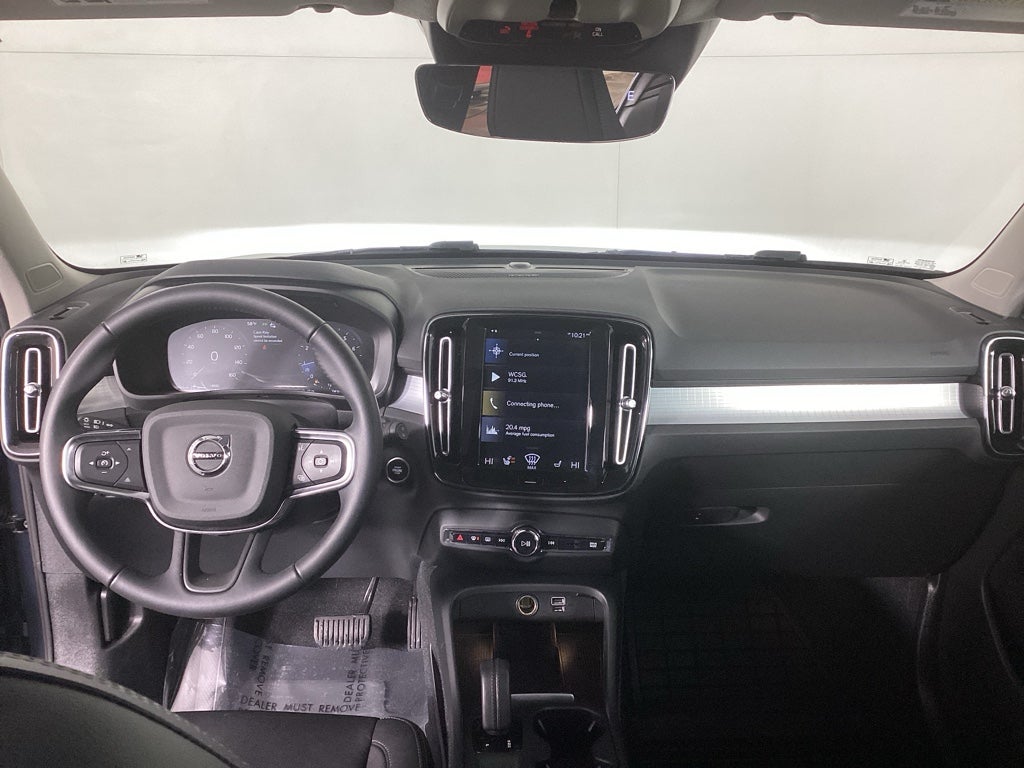 2021 Volvo XC40 T5 T5 Momentum