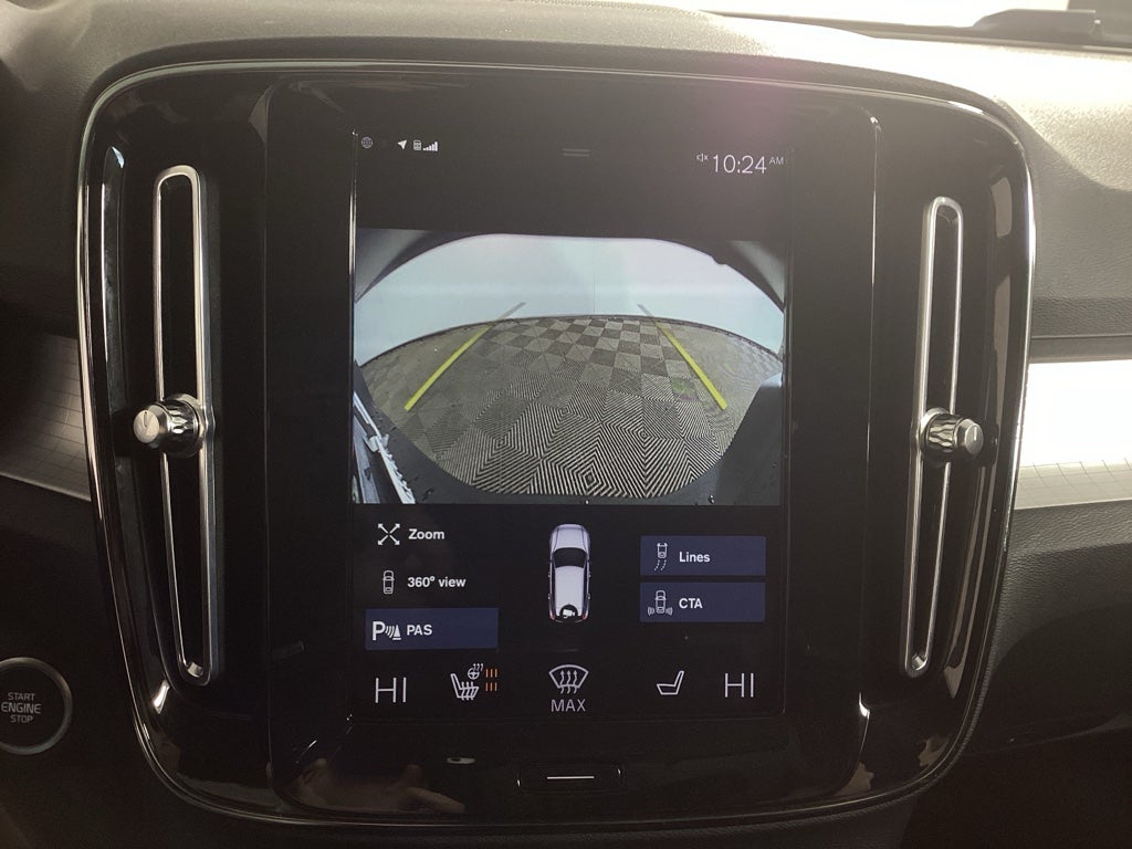 2021 Volvo XC40 T5 T5 Momentum