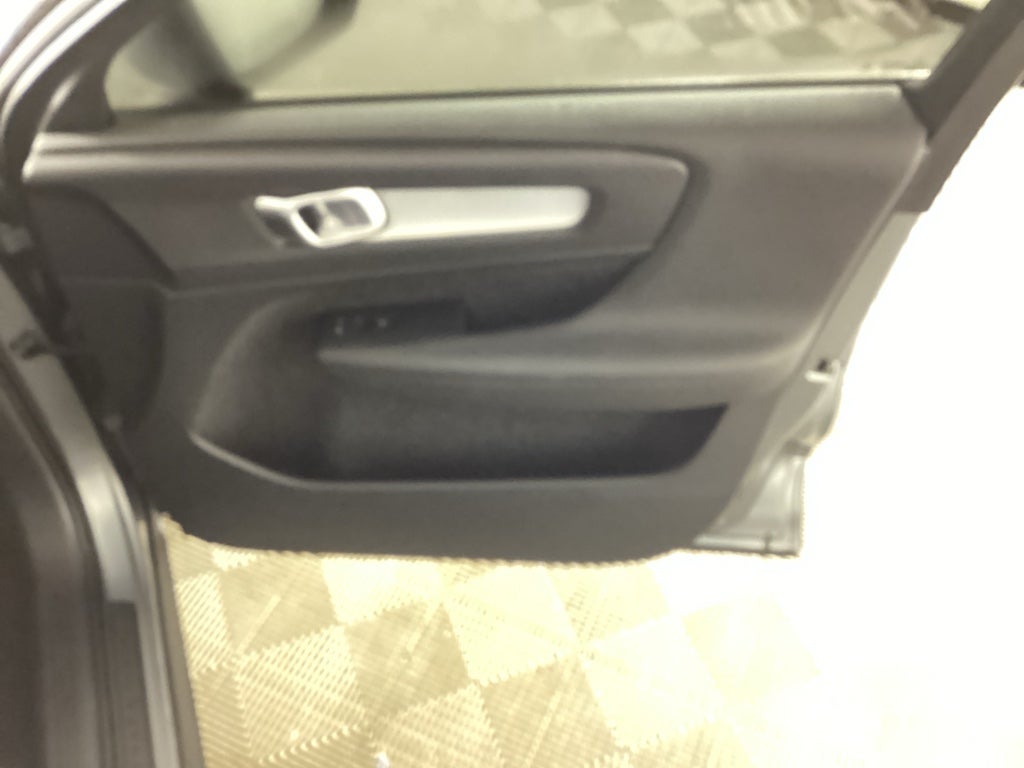 2019 Volvo XC40 Momentum