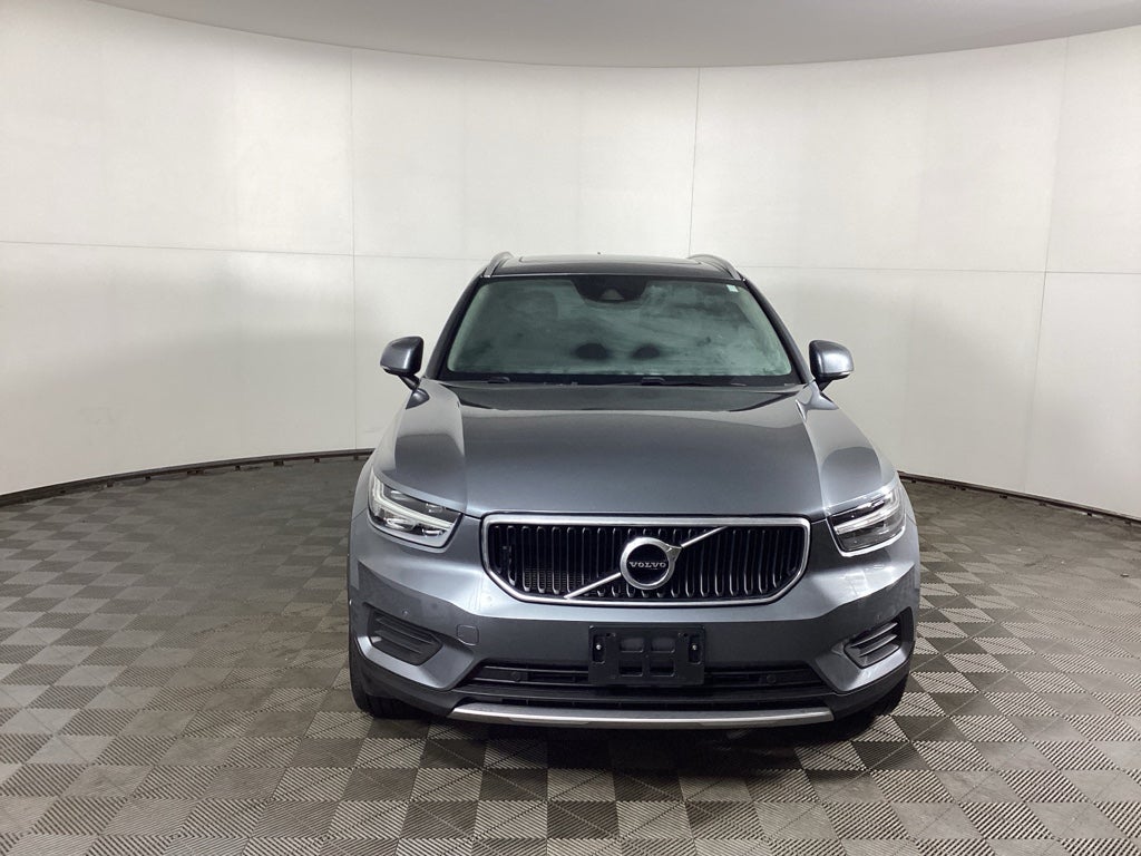 2019 Volvo XC40 Momentum