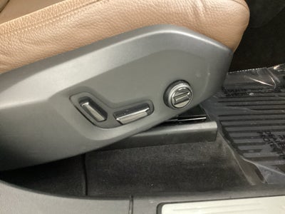 2022 Volvo XC60 B5 B5 Momentum