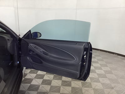 2001 Ford Mustang GT Deluxe