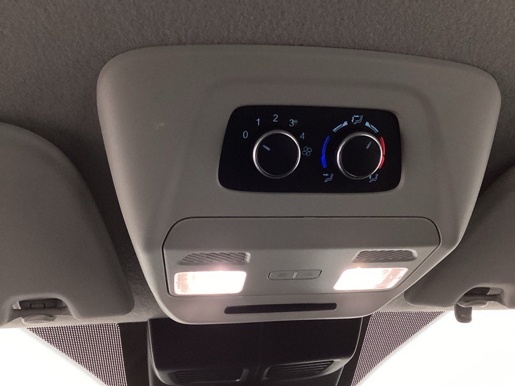 2023 Ford Transit Wagon XLT