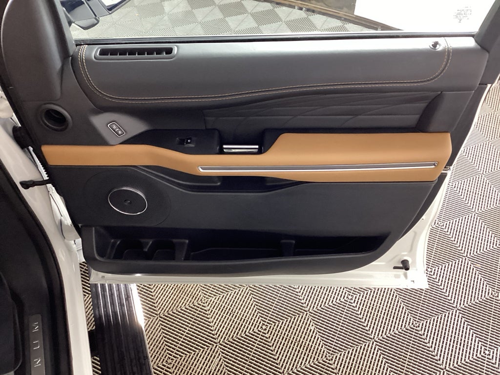 2023 Ford Expedition MAX Platinum