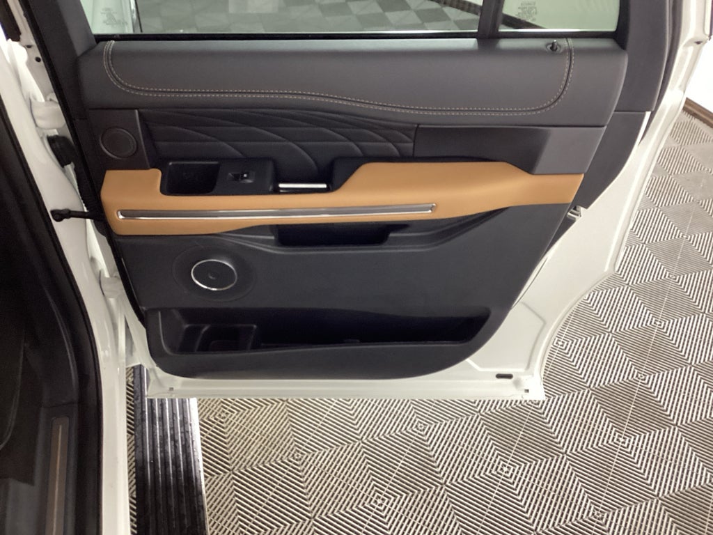 2023 Ford Expedition MAX Platinum